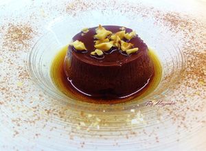 Foto di Creme caramel al cacao e rum, con caramello al caffè
