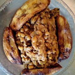 A picture of Beans and plantain.