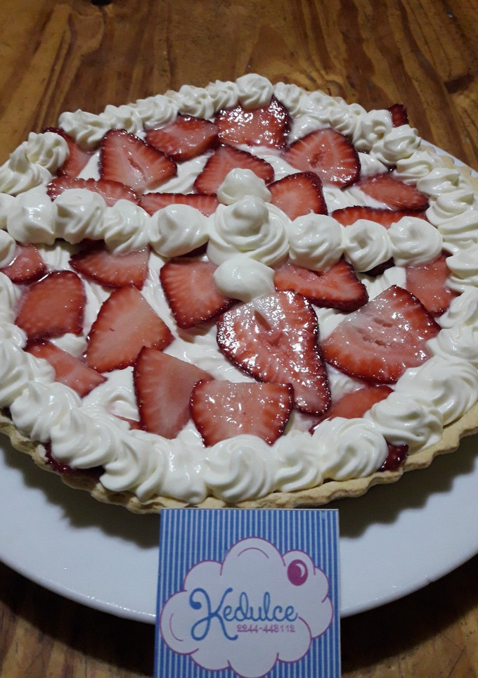 Una foto de Tarta de frutillas 🍓🤤