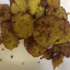 A picture of Soft-fried potatoes.