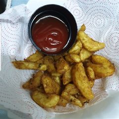 A picture of Fried wedges#4week challenge # idd challenge.