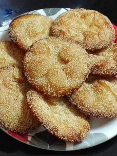 अनारसा (Anarsa recipe in marathi) रेसिपी चे मुख्य फोटो