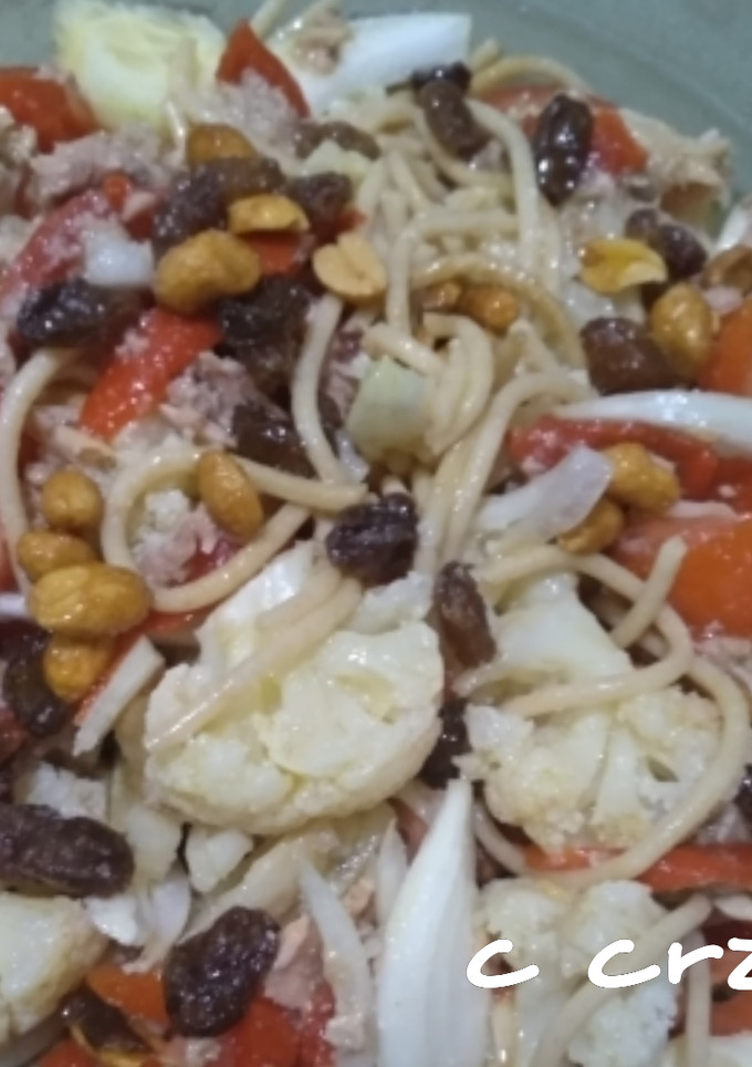 Una foto de Ensalada de spaghetti integral
