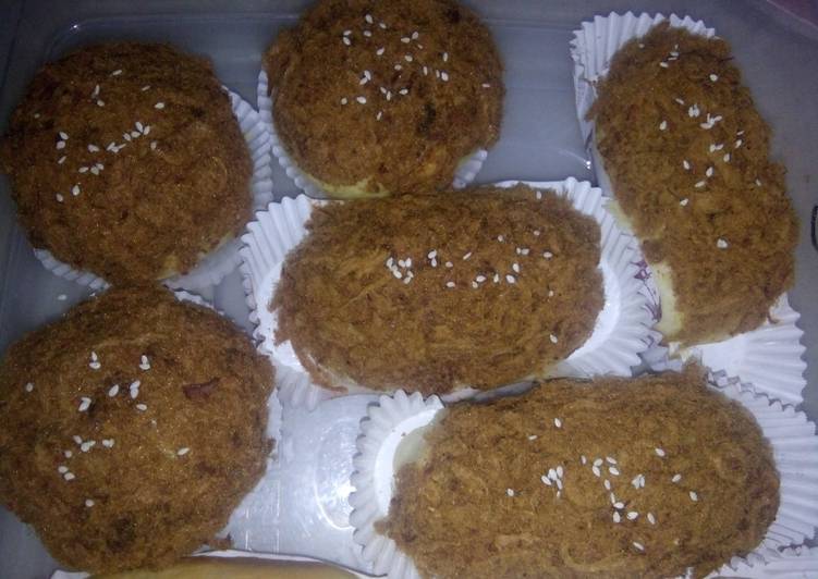 Roti abon irit telur(1 butir telur)