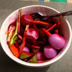 A picture of How to make instant vinegar & onion pickle.