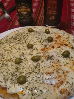 Una foto de Pizza, masa madre y todos los detalles