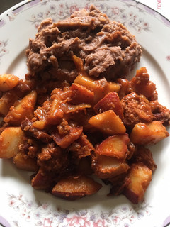 Una foto de Papas riojanas con chorizo