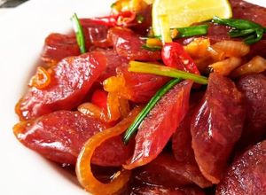 Foto resep Lapchiong tumis asam manis