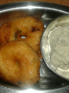 மெது வடை (Methuvadai recipe in tamil) செய்முறை முக்கிய புகைப்படம்