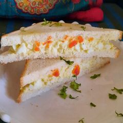 A picture of Egg sriracha sandwich.