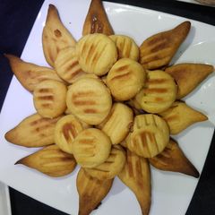 A picture of Butter cookies.