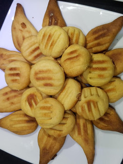 A picture of Butter cookies.