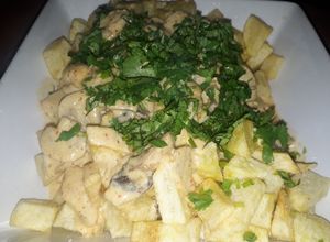 Una foto de Papas bravas 😋