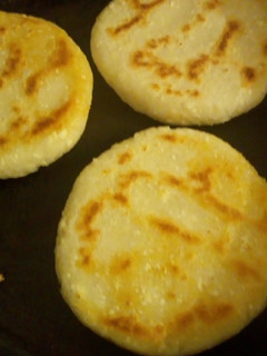 Una foto de Arepas de queso