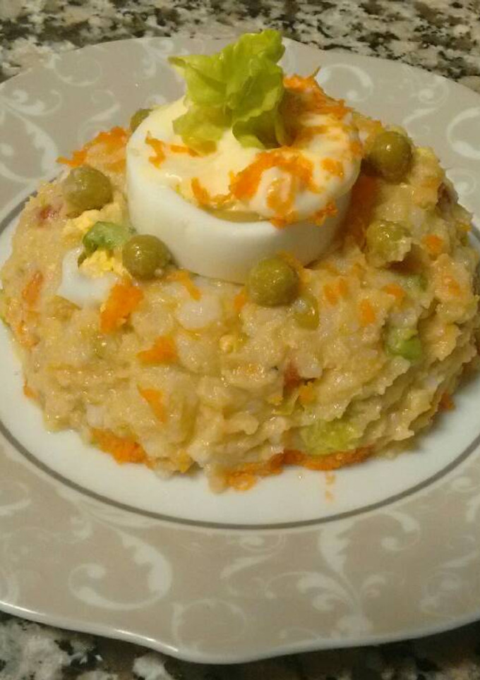 Una foto de Ensaladilla sin marisco. Muy ligera