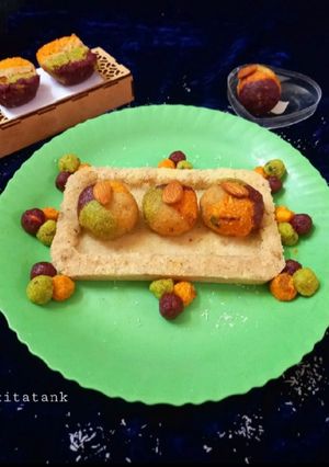 A picture of Instant Colorful halwa laddus.