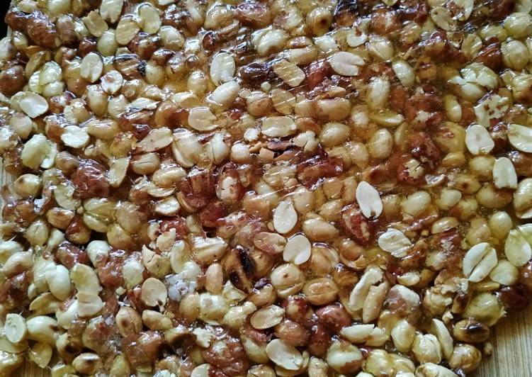 Recipe of Any-night-of-the-week Peanut Caramel Chikki