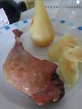 Confit de pato con peras