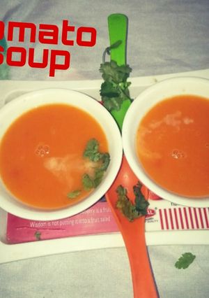 टोमेटो सूप (Tomato soup recipe in Hindi) रेसिपी मुख्य फोटो