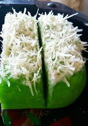 Foto resep Bolu kukus pandan keju 2 telur saja!!