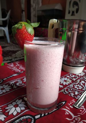 A picture of Strawberry milkshake.