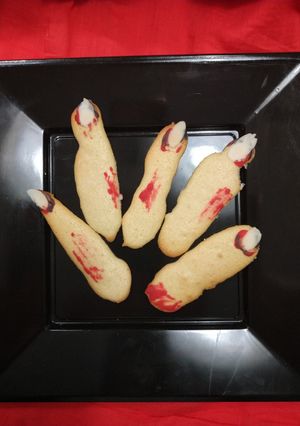 Una foto de Galletitas Halloween: dedos ensangrentados