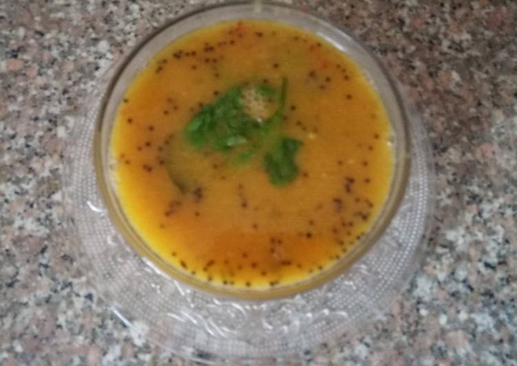 Gujrati khatti Mithi dal