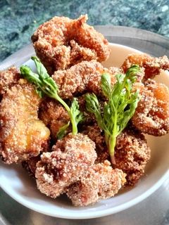 टायगर प्राॅन्स फ्राय (Tiger Prawns Fry Recipe In Marathi) रेसिपी चे मुख्य फोटो 