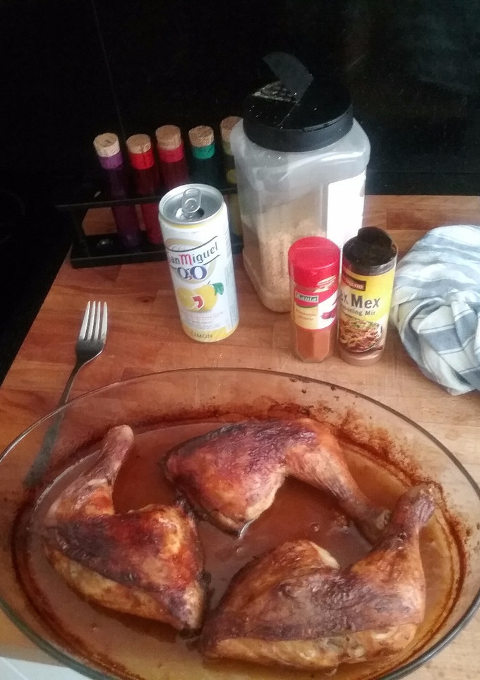 Una foto de Muslos de pollo asados  a la cerveza