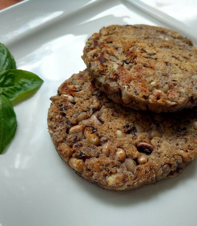 Una foto de Hamburguesas de porotos tape