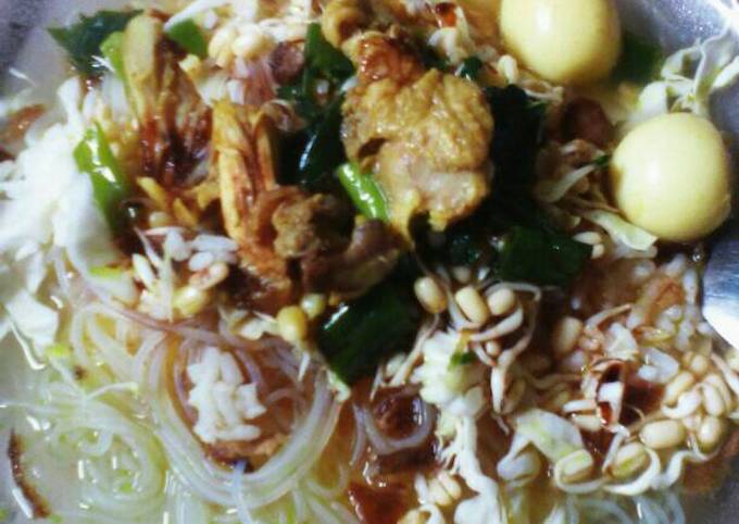 Soto ayam kuah bening