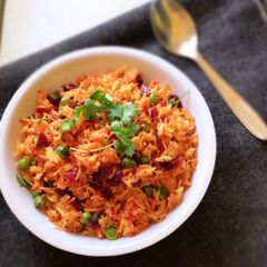 A picture of Beetroot pulav.