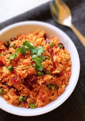 A picture of Beetroot pulav.