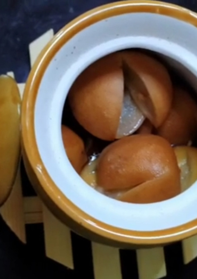 எலுமிச்சை அடை ஊறுகாய்(lemon pickle recipe in tamil) செய்முறை முக்கிய புகைப்படம்