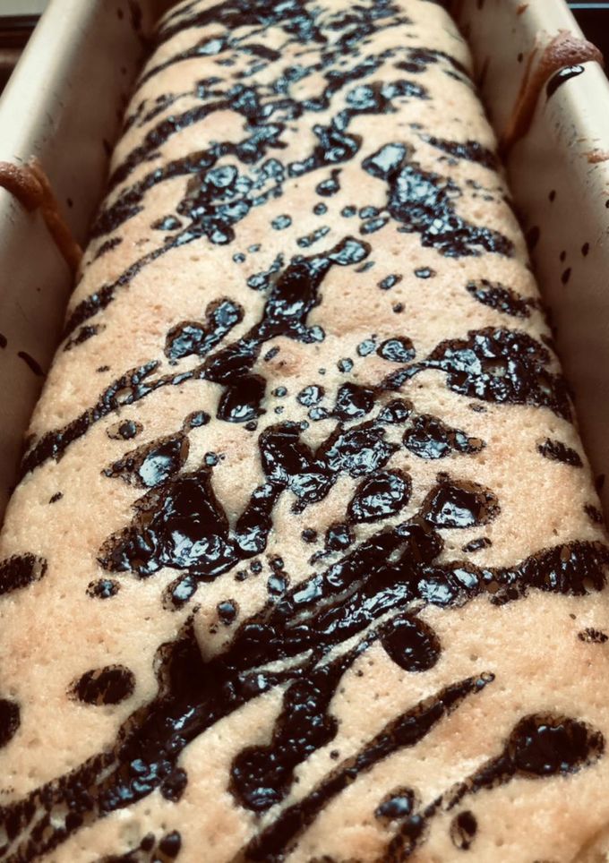 Una foto de Budín de naranja con chocolate amargo