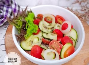 Foto resep Salad Timun dan Tomat