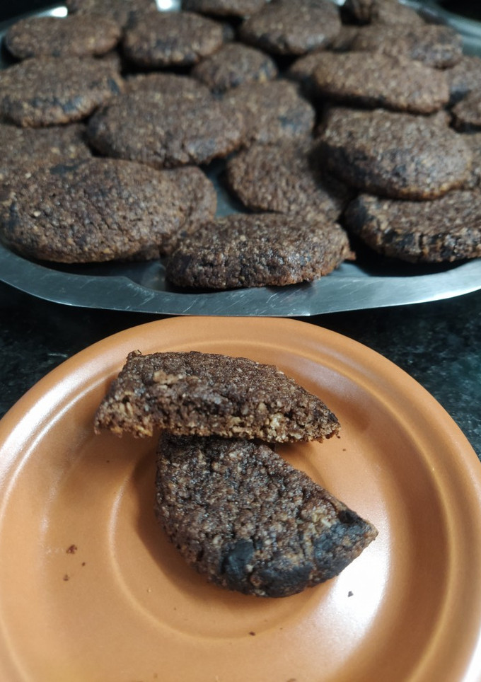 Una foto de Galletitas de avena, cacao y miel
