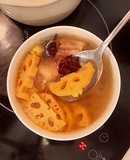 Canh đuôi heo củ sen