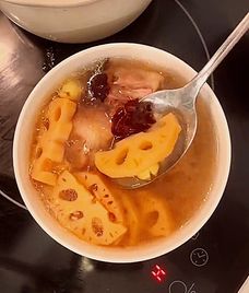 canh củ sen sườn non