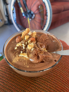 Una foto de Helado chocolate vegano🍫🌱