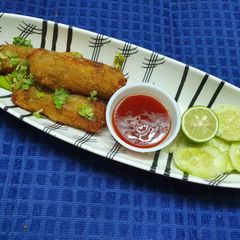 A picture of Crispy Potato Cheese Rolls.