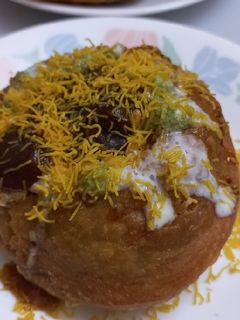 ખાસ્તા કચોરી (Khasta Kachori Recipe In Gujarati) રેસીપી મુખ્ય ફોટો