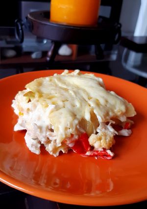 Una foto de Lasagna de Pollo y Verduras 🥕🥦🍅
