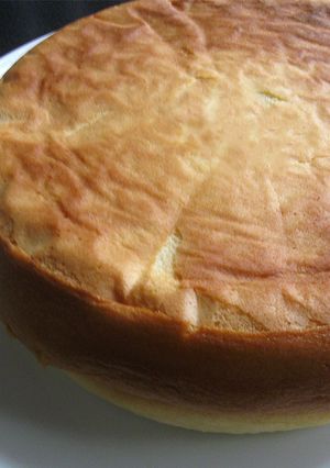 A picture of Rice Cooker Soufflé Sponge Cake.
