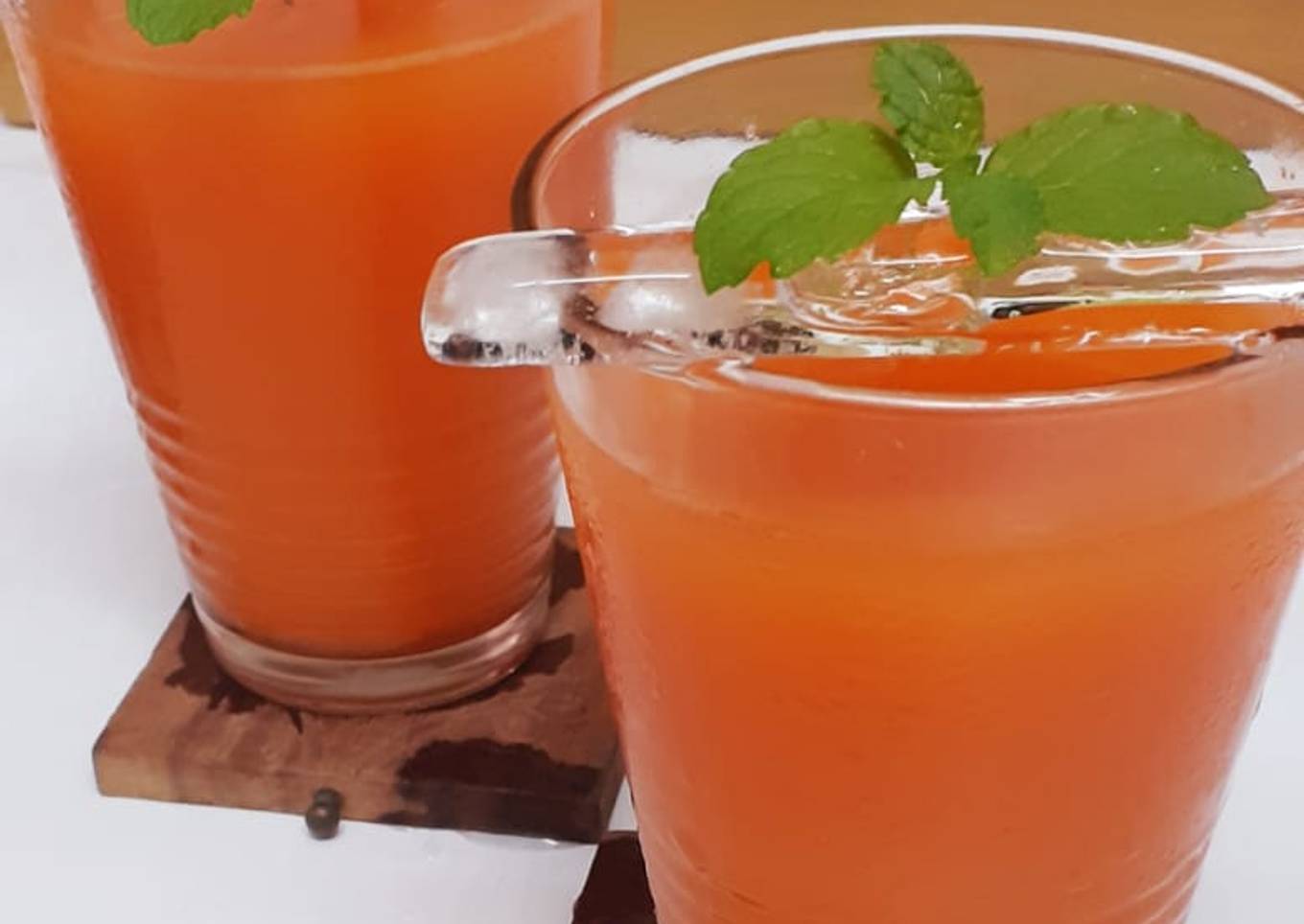 Refreshing Carrot Ginger Juice