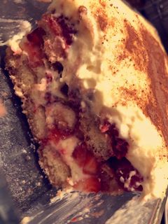 Une photo de Tiramisu Fraise/Framboise