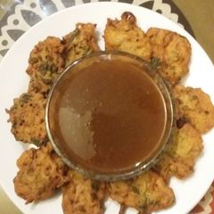 A picture of Pakoray (palak,aloo aur pyaz).