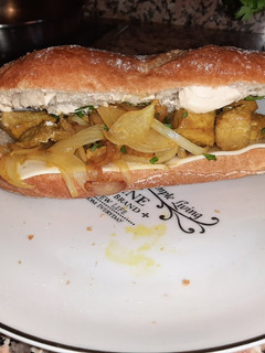 Una foto de Bocadillo de pinchos andaluces