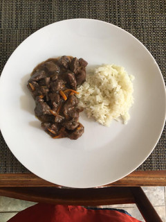 Una foto de Carne salteada en cubitos
