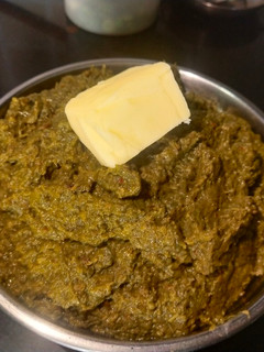 सरसों का साग(Sarso ka saag recipe in Hindi) रेसिपी मुख्य फोटो